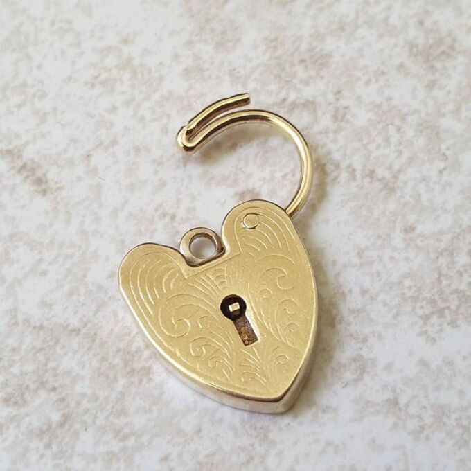 Engraved Heart Padlock in 9ct Gold