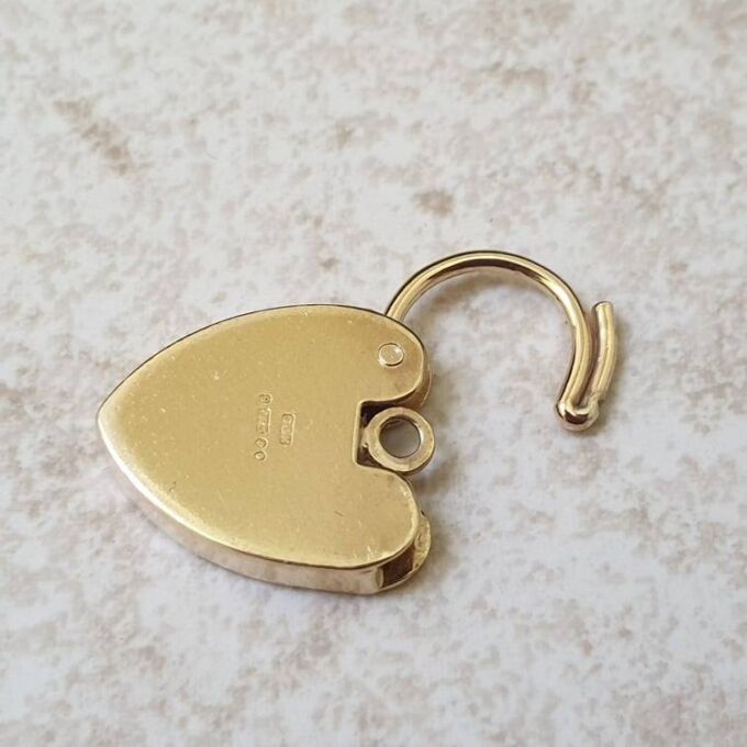 Engraved Heart Padlock in 9ct Gold