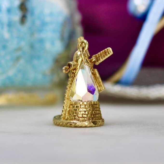 Windmill Charm Pendant in 9ct Gold
