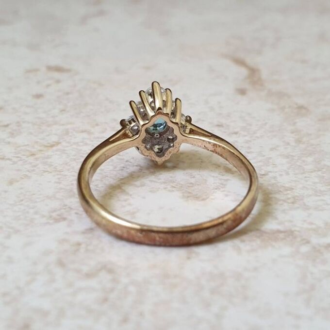 Unusual Diamond Shaped Cluster Ring in 9ct Gold
