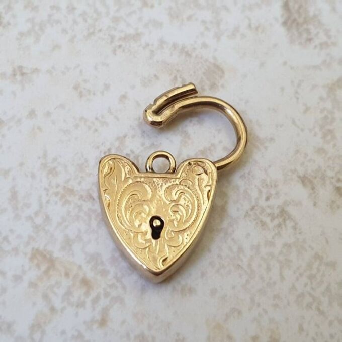 Small Engraved Padlock in 9ct Gold