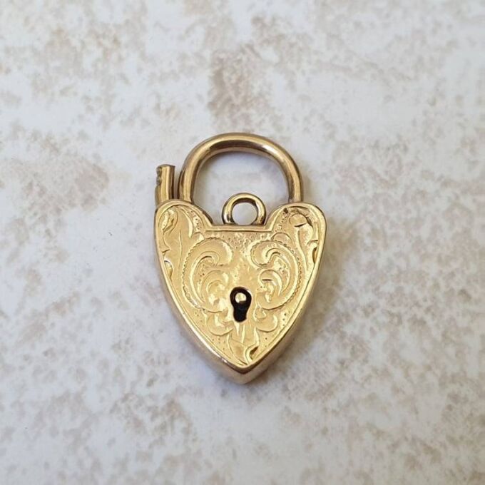 Small Engraved Padlock in 9ct Gold