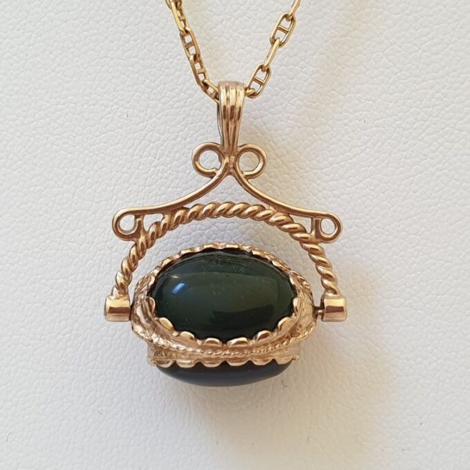 Three Stone Spinner Fob Pendant in 9ct Gold