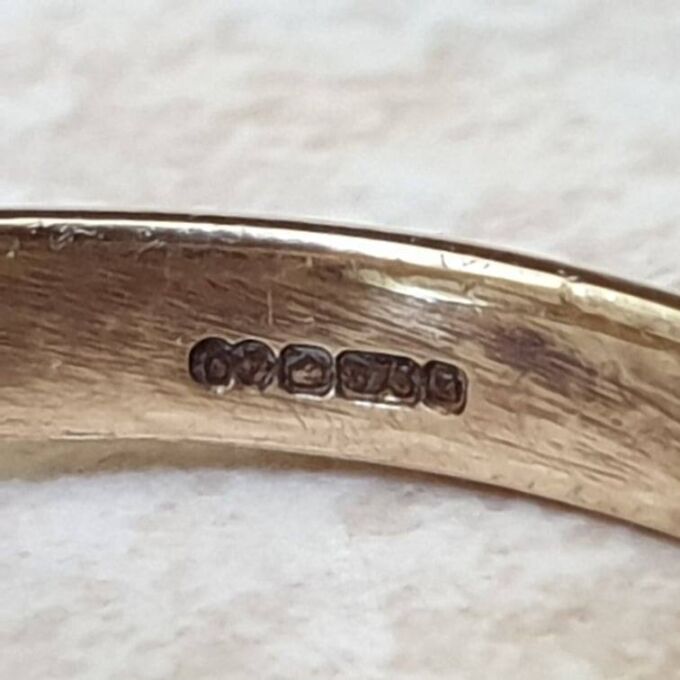 Sky Blue Topaz Snake Ring in 9ct Gold