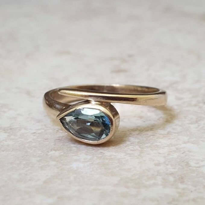 Sky Blue Topaz Snake Ring in 9ct Gold