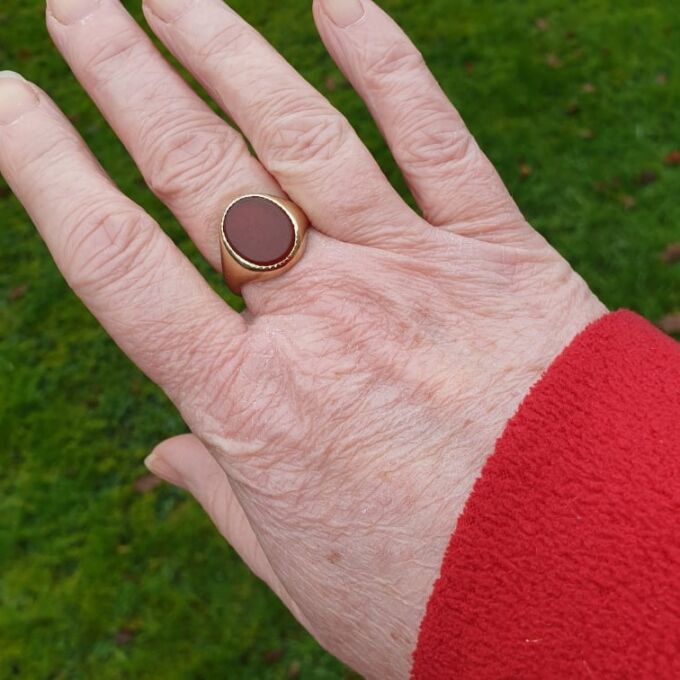 Carnelian Signet Ring in 9ct Gold