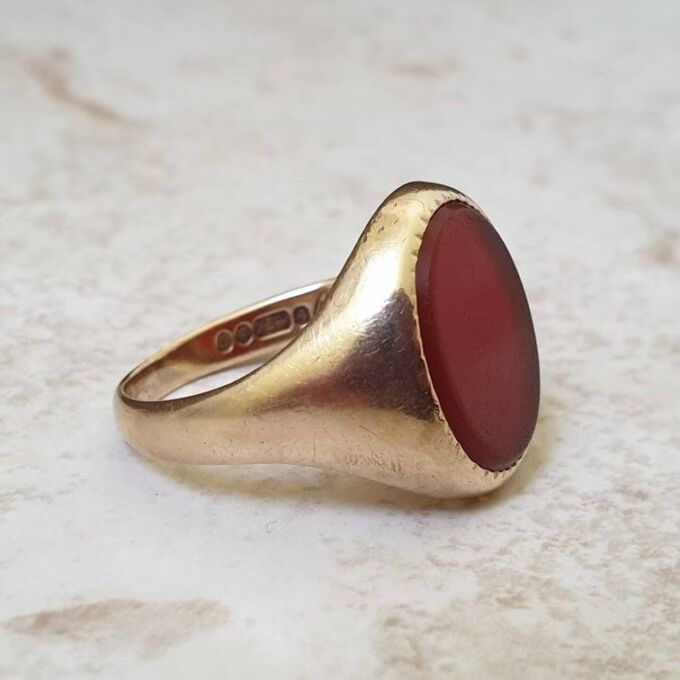 Carnelian Signet Ring in 9ct Gold