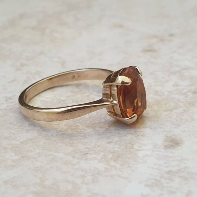 Citrine Solitaire Ring in 9ct Gold