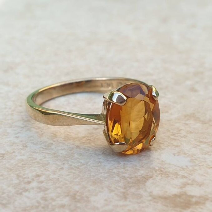 Citrine Solitaire Ring in 9ct Gold