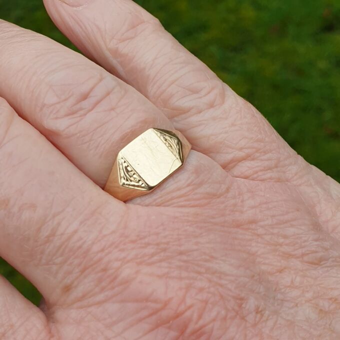 Square Signet Ring in 9ct Gold