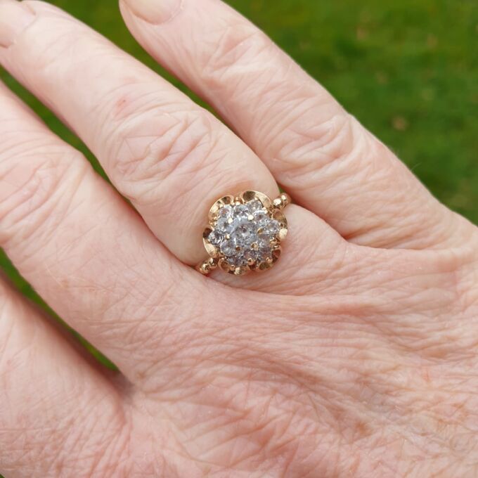 Spinel Cluster Ring in 9ct Gold