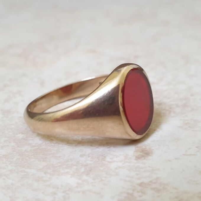 Carnelian Signet Ring in 9ct Gold