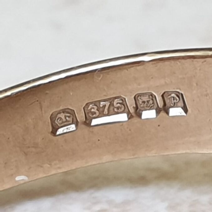 Carnelian Signet Ring in 9ct Gold