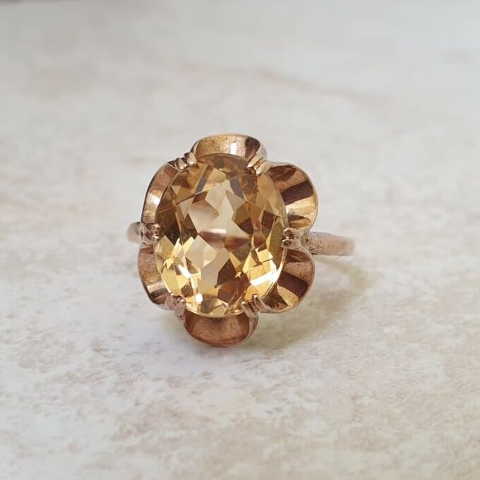 Citrine Solitaire Ring in 9ct Gold