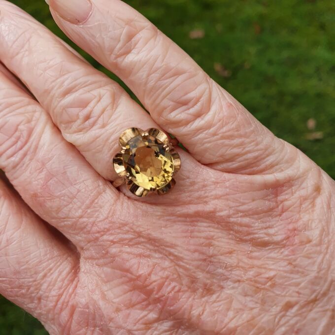 Citrine Solitaire Ring in 9ct Gold