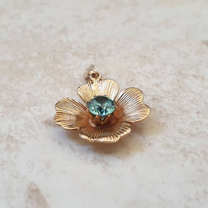 Flower Pendant in 9ct Gold