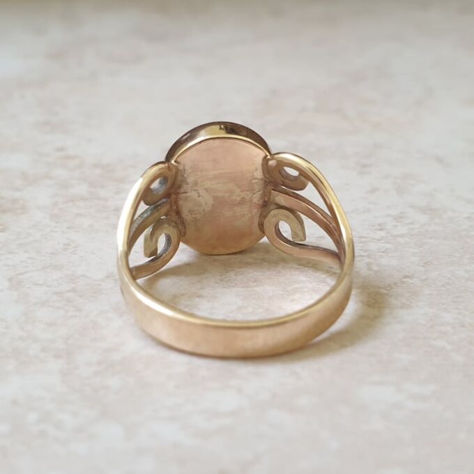 Onyx Solitaire Ring in 9ct Gold