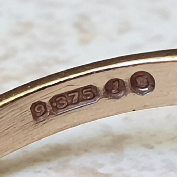 Amethyst Flower Cluster Ring in 9ct Gold