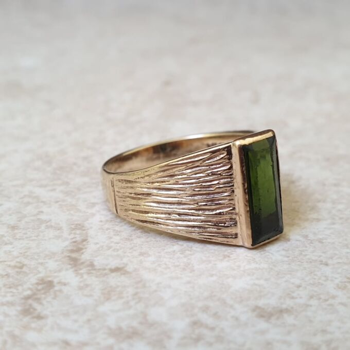 Green Tourmaline Signet Ring in 9ct Gold