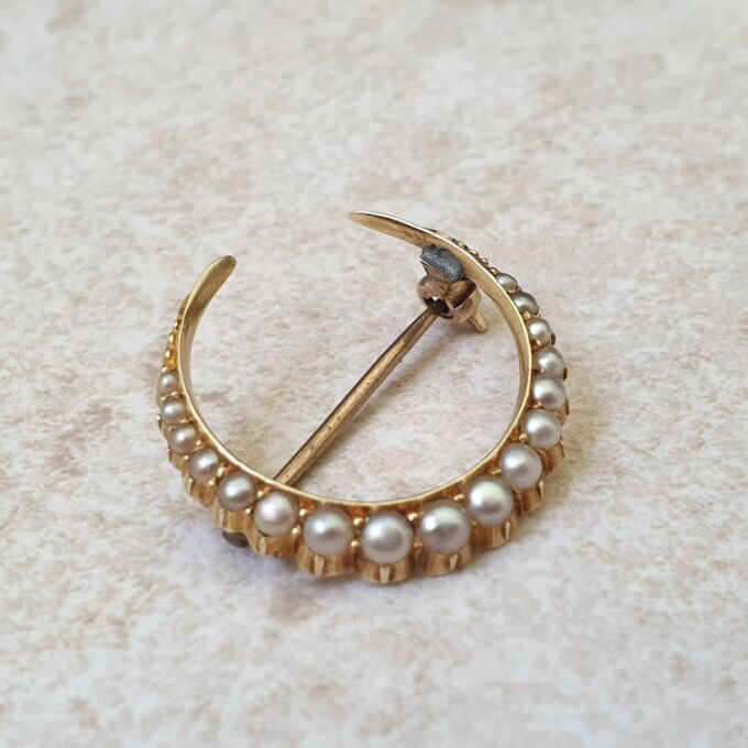 Antique Seed Pearl Crescent Moon Brooch in 15ct Gold