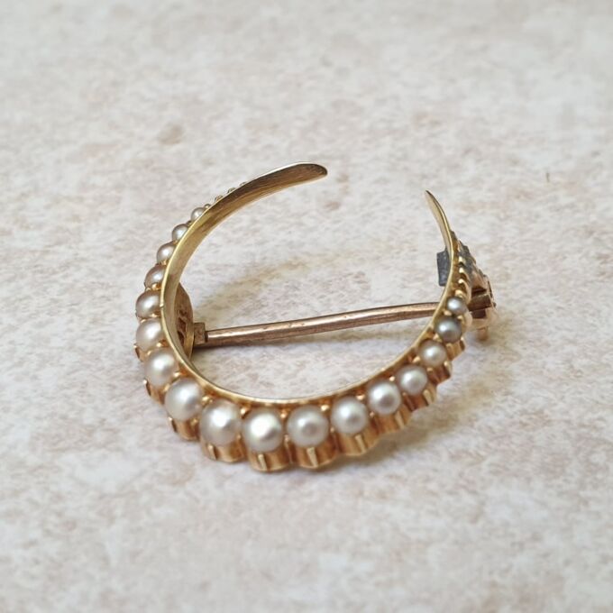 Antique Seed Pearl Crescent Moon Brooch in 15ct Gold