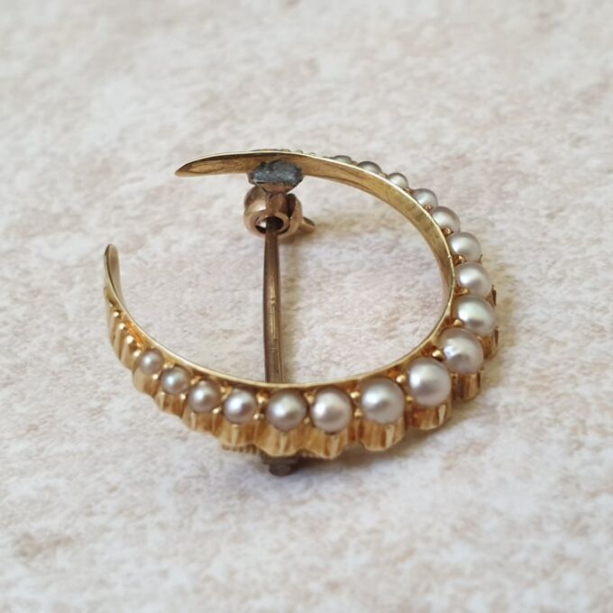 Antique Seed Pearl Crescent Moon Brooch in 15ct Gold