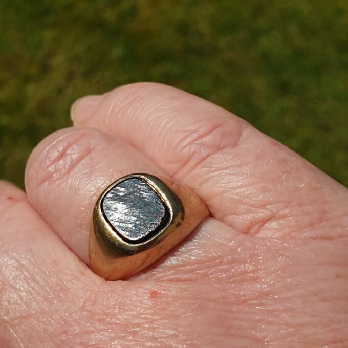 Onyx Signet Ring in 9ct Gold