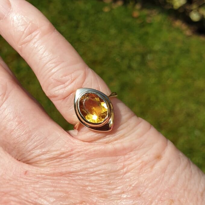 Citrine Solitaire Ring in 9ct Gold