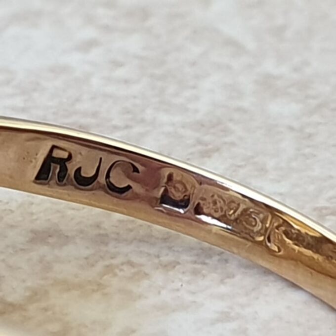 Citrine Solitaire Ring in 9ct Gold