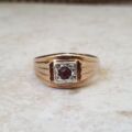 Garnet Set Signet Ring in 9ct Gold