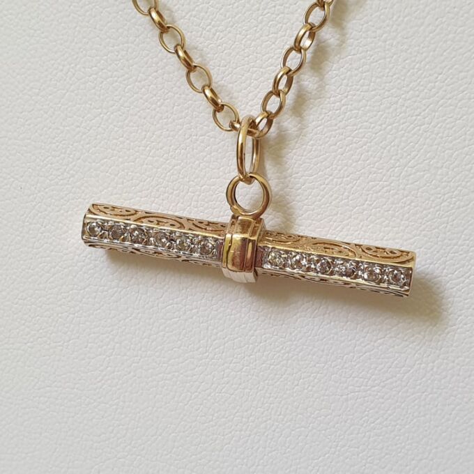 Ornate Albert or T Bar in 9ct Gold