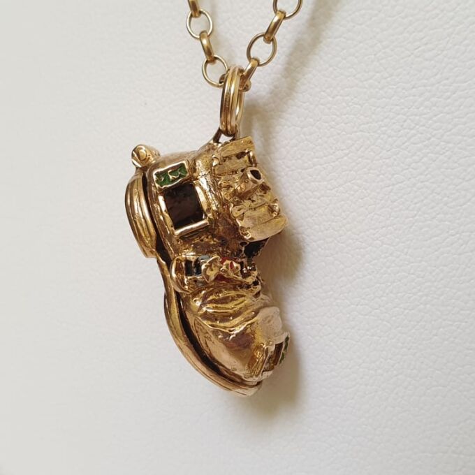 Old Mother Hubbard Shoe Pendant in 9ct Gold