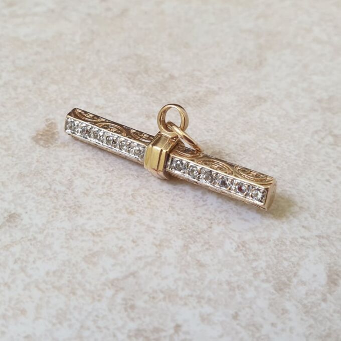 Ornate Albert or T Bar in 9ct Gold