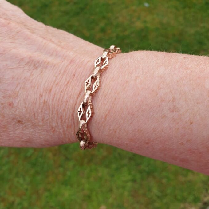 Fancy T Bar Bracelet in 9ct Rose Gold