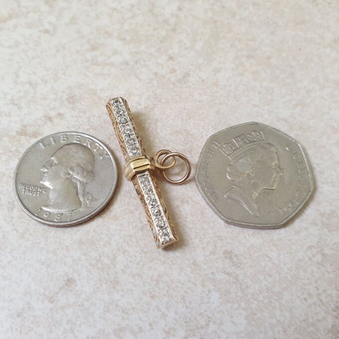 Ornate Albert or T Bar in 9ct Gold