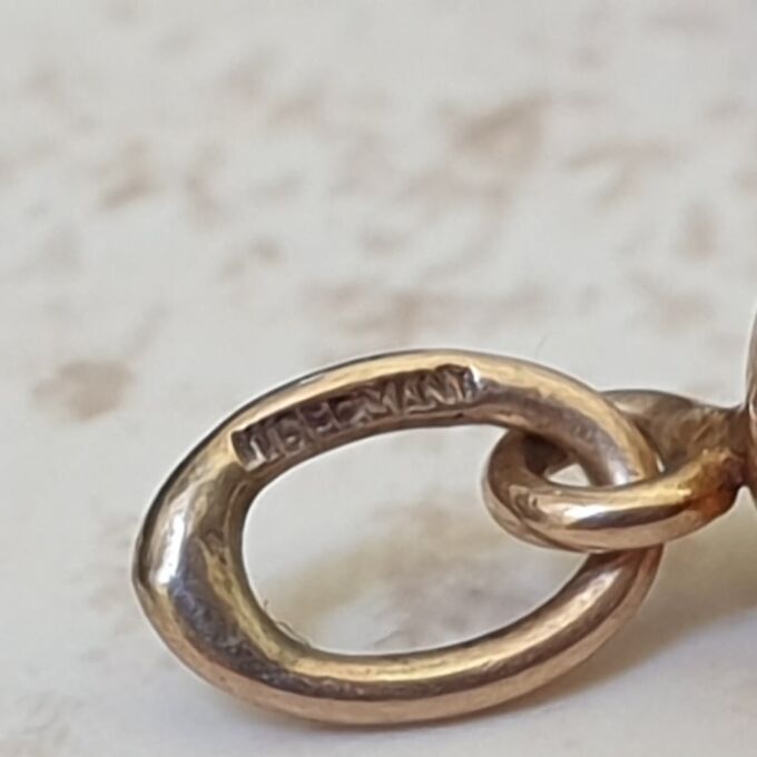 Sitting Hound Dog Pendant in 9ct Gold