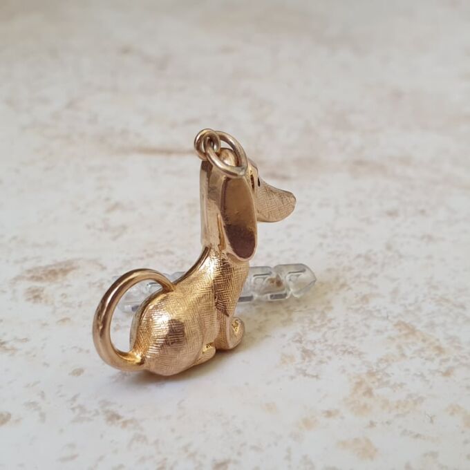 Sitting Hound Dog Pendant in 9ct Gold