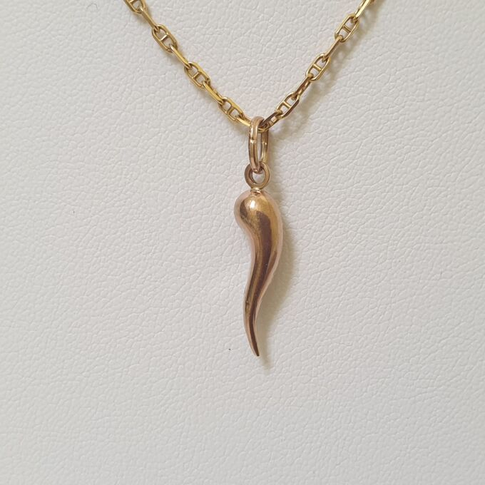 Cornicello Horn charm pendant in 9ct Gold