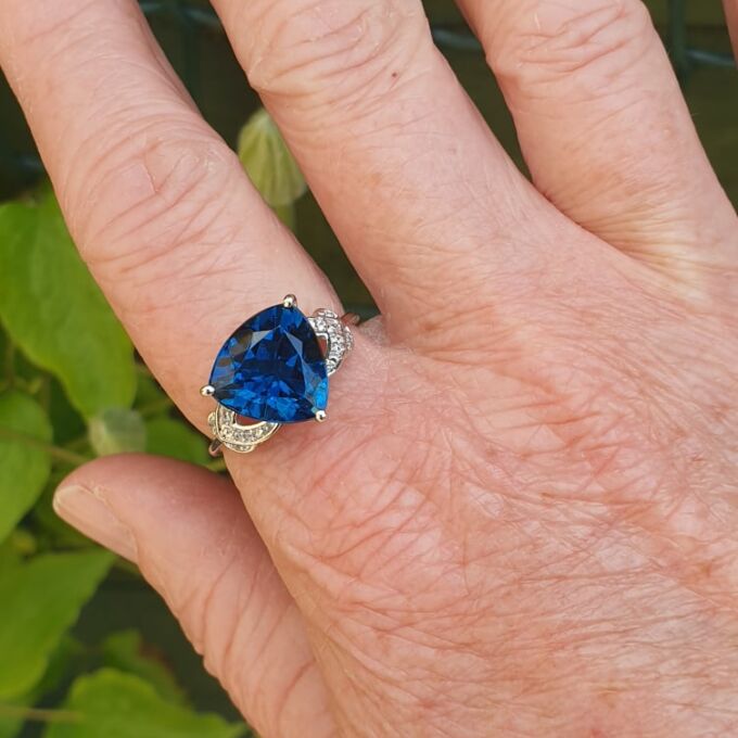 London Blue Topaz Ring in 9ct White Gold