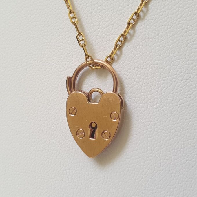 Heart Padlock in 9ct Rose Gold