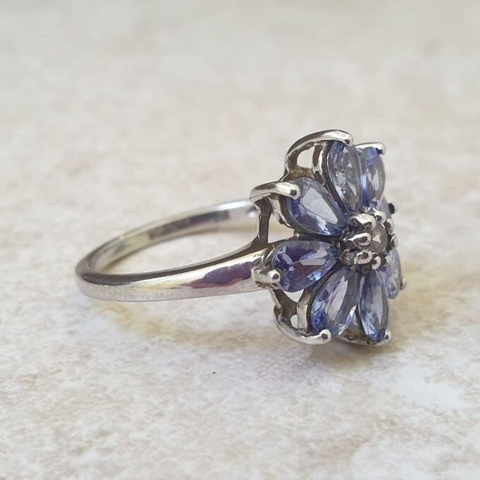Reserved – Tanzanite Flower Cluster Ring in 9ct Gold