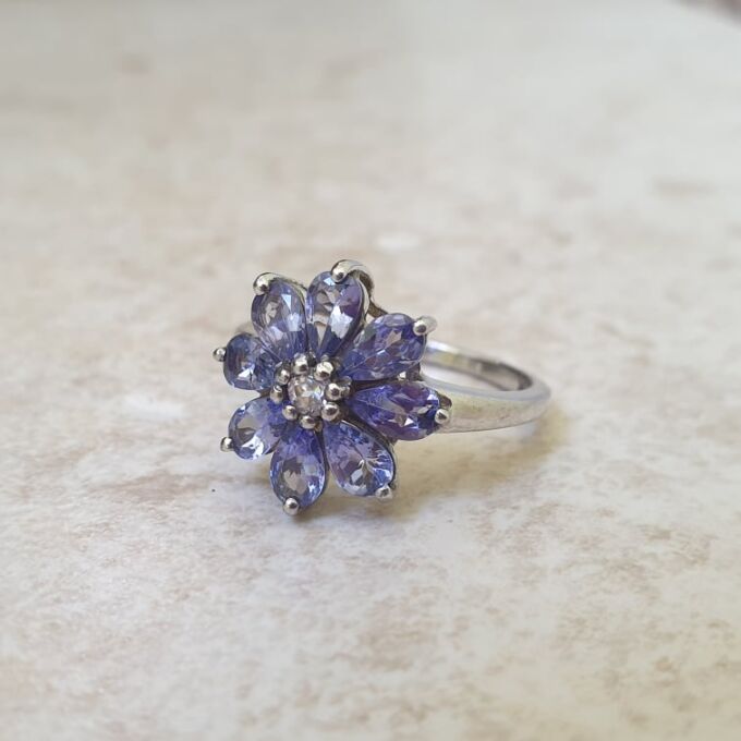 Reserved – Tanzanite Flower Cluster Ring in 9ct Gold