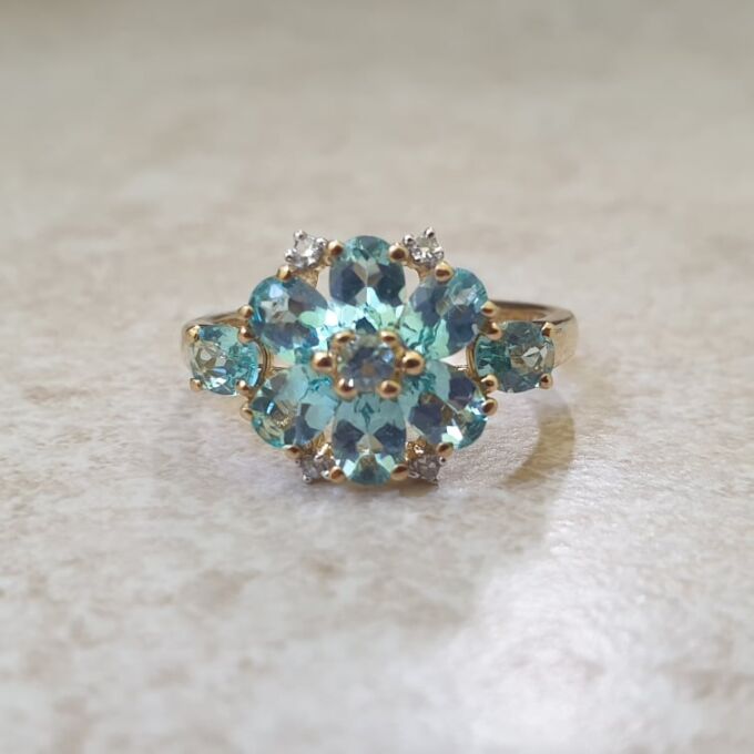 Apatite Flower Cluster Ring in 9ct Gold