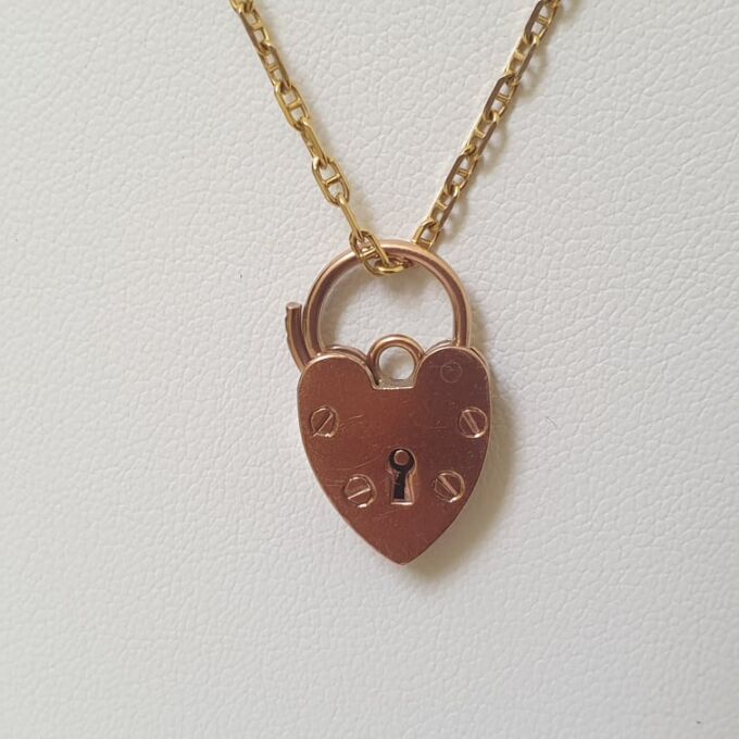 Heart Padlock in 9ct Rose Gold
