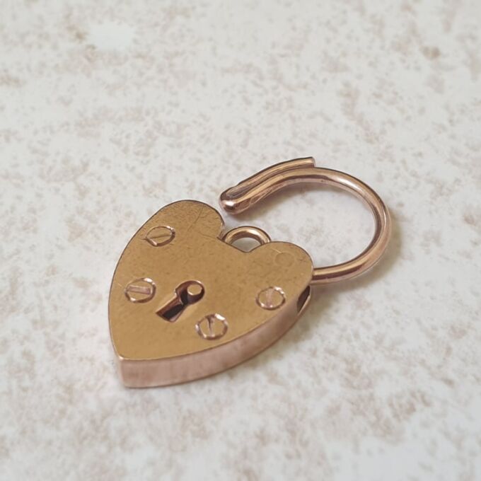 Heart Padlock in 9ct Rose Gold