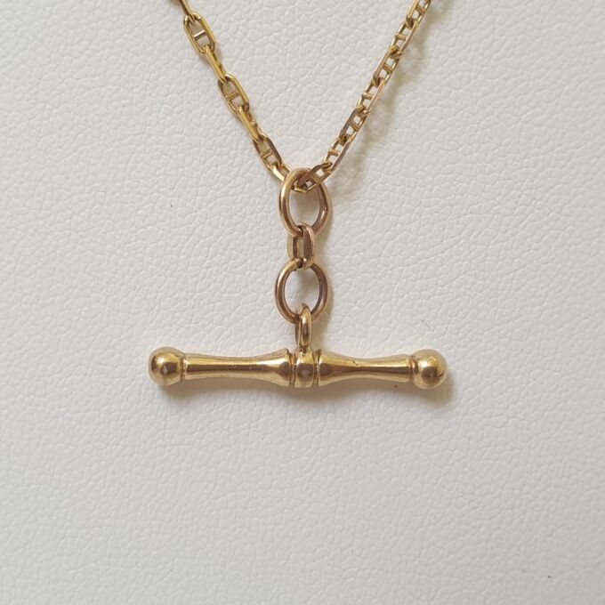 T Bar Charm Pendant in 9ct Gold