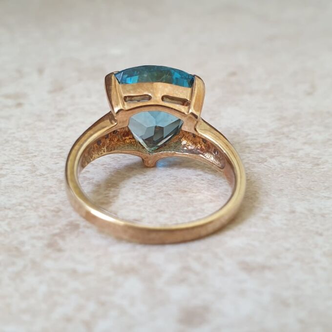 Reserved – Swiss Blue Topaz Ring in 9ct Gold