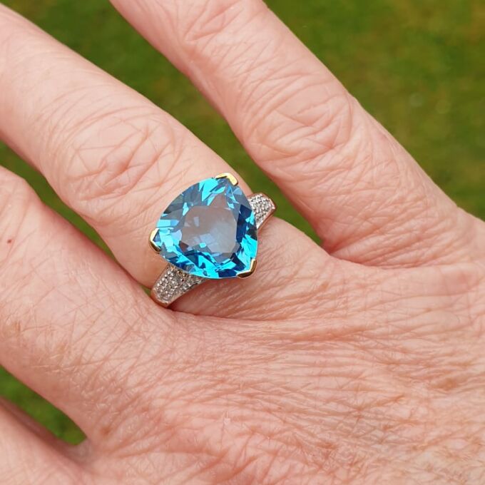 Reserved – Swiss Blue Topaz Ring in 9ct Gold