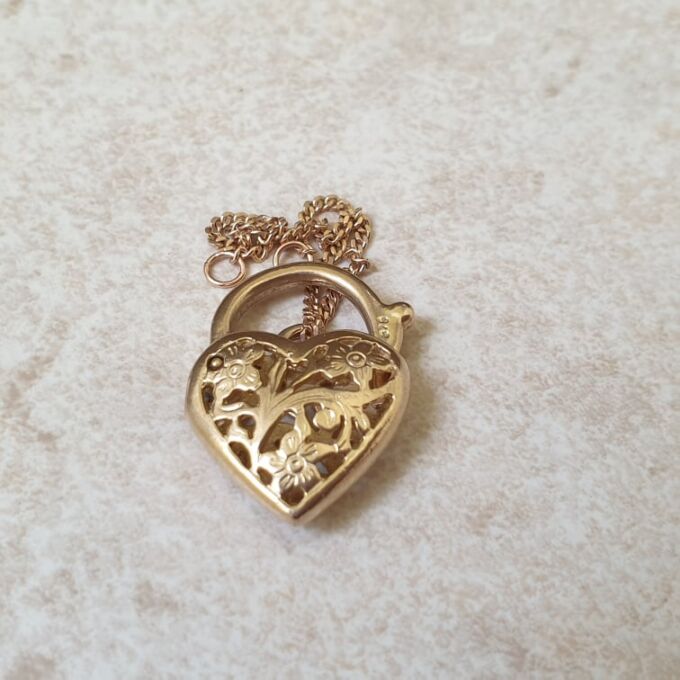 Flower Design Heart Padlock in 9ct Gold