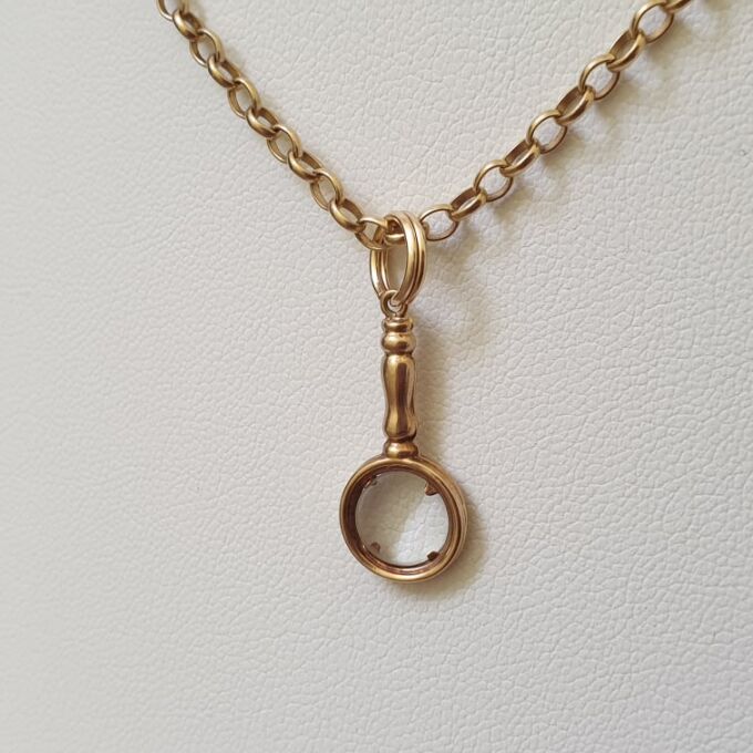 Mini Magnifying Glass Charm Pendant in 9ct Gold